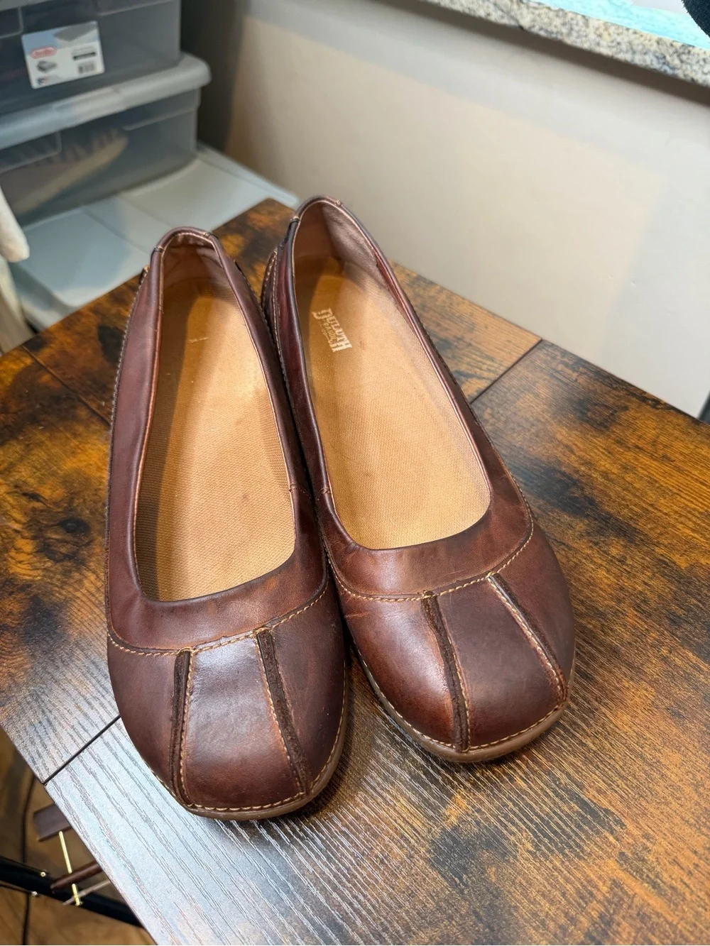 Duluth Trading Co. Brown Leather Women's Andina Skimmer slip-on flats Size 9.5